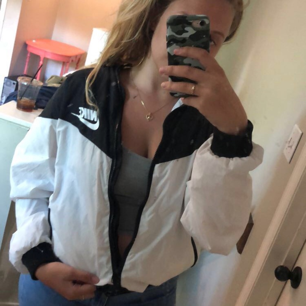 3 NIKE ITEMS!!!!!